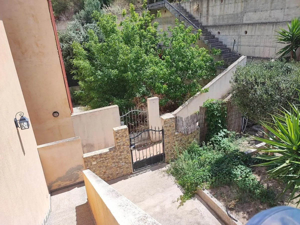 Ferienwohnung Il Nido Sarroch 0*,  Italien